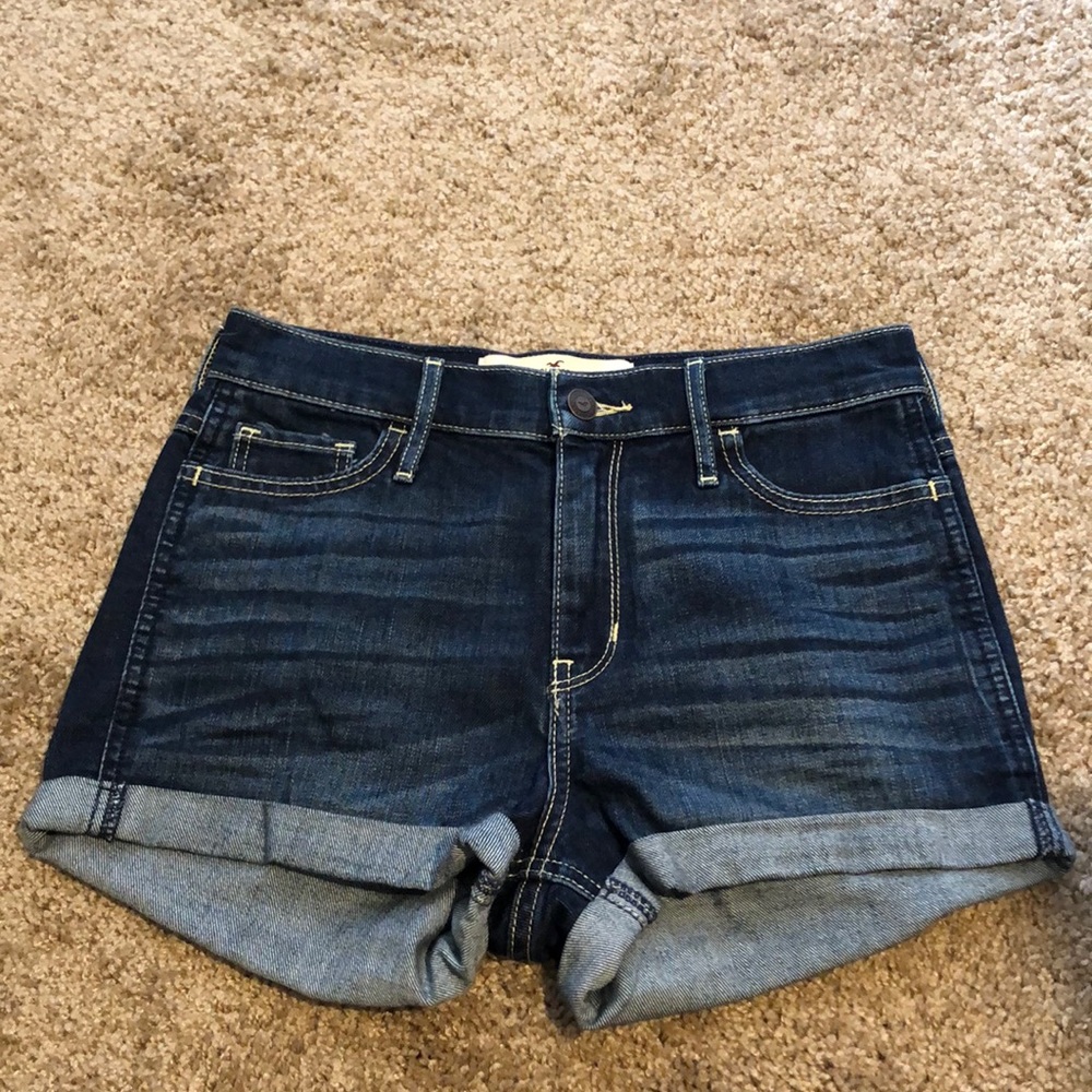 Hollister high waisted shorts